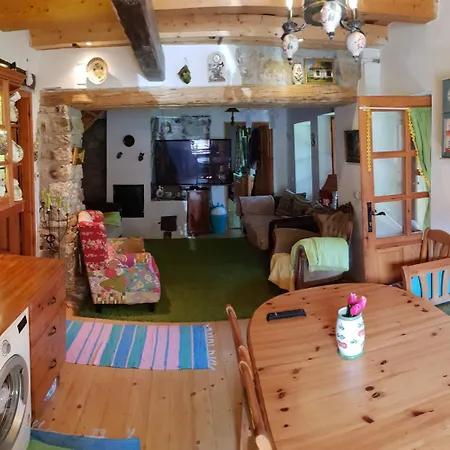 Apartamento Rustico Apartman *